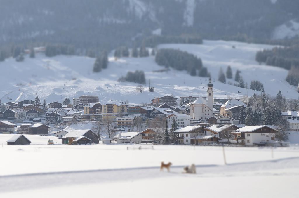 Hotel Haus Bergfrieden Lermoos Zewnętrze zdjęcie